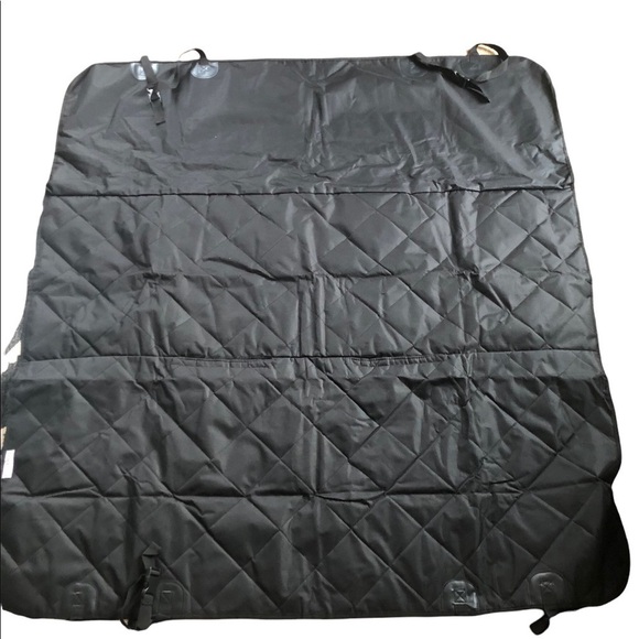 Paw Brand Treat The Dog Water Resistant Back Seat Car Pad Fits Most Cars NEW - Picture 3 of 4